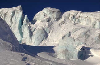 Glacier en ski dans la vallée Blanche