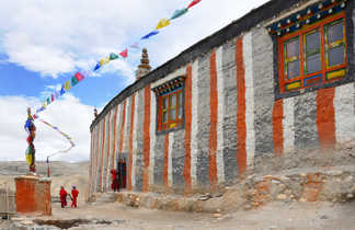 Le monastère de Niphu, dans le Haut-Mustang