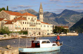 Le village de Perast, dans la baie de Kotor, Montenegro