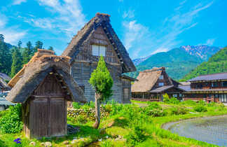 Le village traditionnel de Shirakawa-go