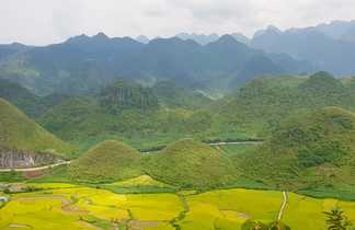Les montagnes dans la province de Cao Bang au Vietnam