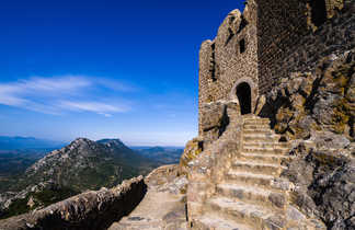 Les ruines du château de queribus situé dans le Pays Cathare en Occitanie