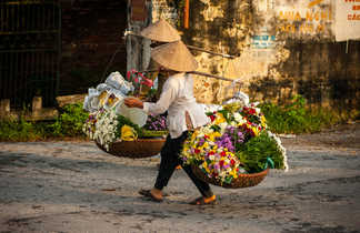 Les vendeuses de fleurs à Hanoï au Vietnam