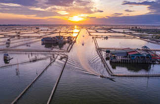 Lever de soleil sur la lagune de Tam Giang