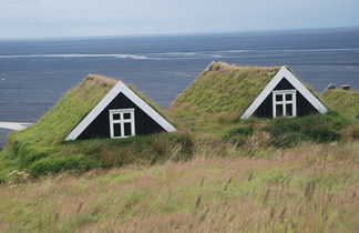 Maisons traditionnelles islandaises