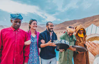 maroc- expédition berbère -chez-lhabitant- danser avec locaux