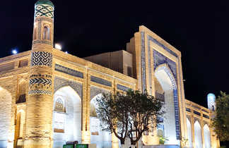 Médersa à Khiva en Ouzbékistan