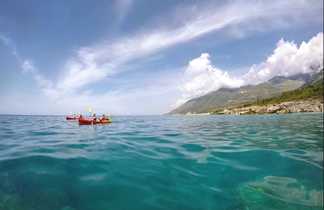 Navigation kayak en Albanie