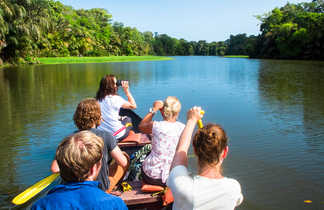 Promenade en pirogue au Costa Rica