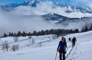 Randonnée à Ski dans les Alpes l'hiver