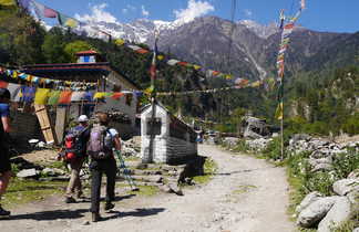 Trekkeurs sur le tour des Annapurnas