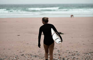 Vacances surf et yoga camp en Bretagne
