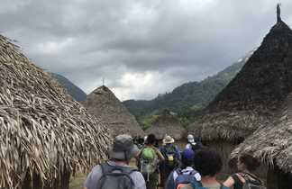 Arrivée des randonneurs dans un village kogi
