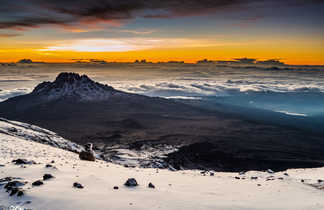 Vue sur le Mawenzi, massif du Kilimandjaro en Tanzanie