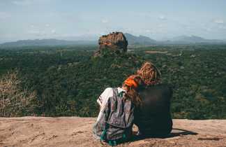 Vue sur le Rocher du Lion à Sigiriya