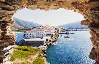 Vue sur le village de Chora sur l'île d'Andros