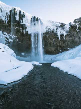 Cascade gelée d'Islande