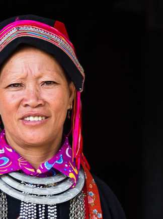 Femme des minorités ethniques du Haut Tonkin au Vietnam