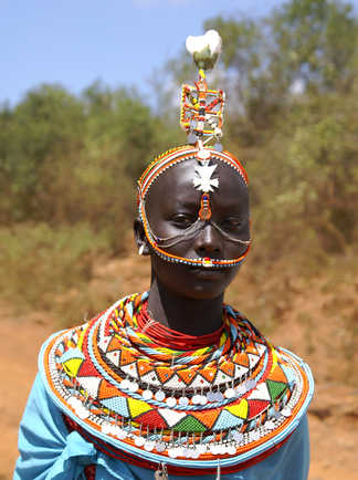 Femme ethnie locale Kenya