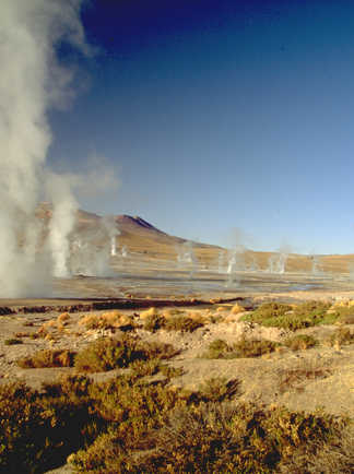 Les geysers de Tatio dans le désert d'Atacama