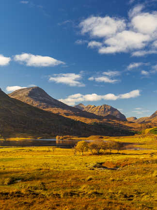 Paysage des highlands en Ecosse durant l'automne