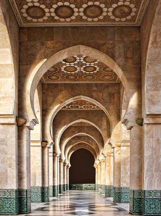 Porte marocaine dans une mosquée