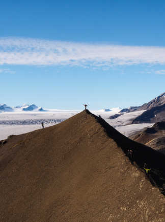 Randonnée sur les crêtes du Svalbard dans le Grand Nord