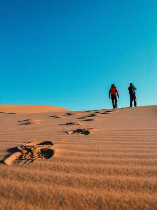 Randonneurs dans le désert de Gobi