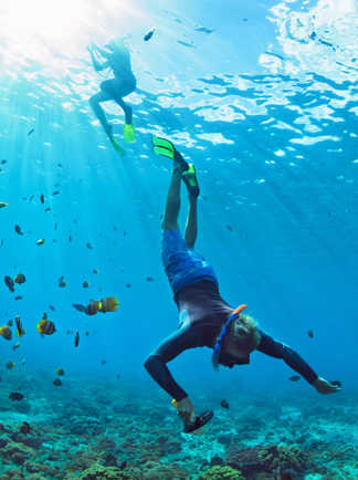 Snorkelling dans les fonds marins de Bali en Famille