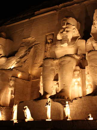 Son et lumière à Abou Simbel