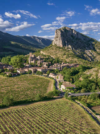 Vue sur le village médiéval de Saint Jean du Buèges, Languedoc, Hérault