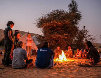 Bivouac autour du feu, Mauritanie