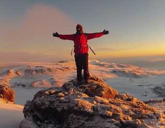 La vue sur le cratère du Kibo La vue sur le cratère du Kibo