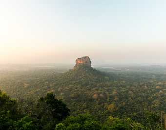 Vue sur le Rocher du Lion, Sigiriya
