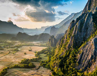Vue sur les montagnes au Laos