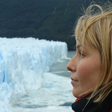 Cécile, équipe 66°Nord - © Desserey Cécile Cécile Desserey en Argentine face au petito moreno