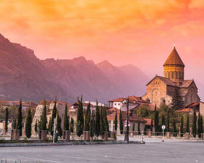 coucher du soleil sur la cathédrale de Svetitskhoveli, Mtskheta, Géorgie