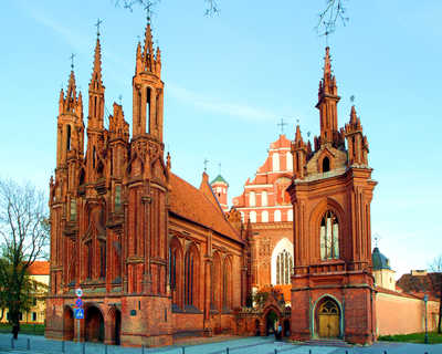 Église Sainte-Anne de Vilnius en Lituanie