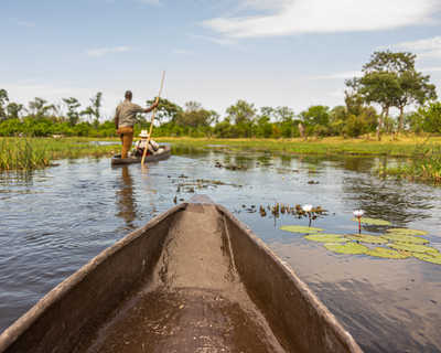 Mokoro sur la Rivière Khwai au Botswana