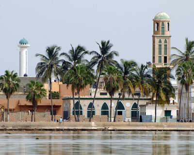 Saint louis du Sénégal, bâtiment au bord du fleuve sénégal, Afrique