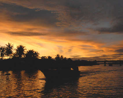 Coucher de soleil sur le delta du Mékong au Vietnam