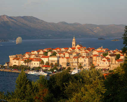 Croatie, vue sur Korcula vieille ville