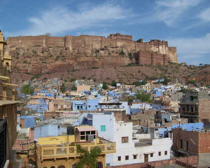 Fort Mehrangarh surplombant la ville bleue de Jodhpur, Rajasthan
