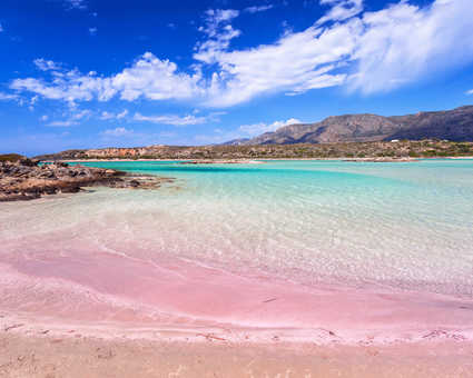 Plage de sable rose d'Elafonissi en Crète