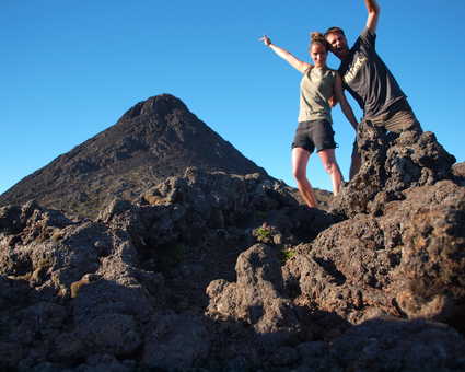 randonneurs sur terres volcanique, aux Açores