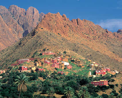 Village rose de l'Anti-Atlas, Maroc
