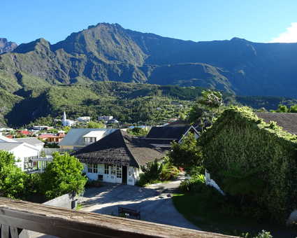 Vue sur la ville de Cilaos, la Réunion