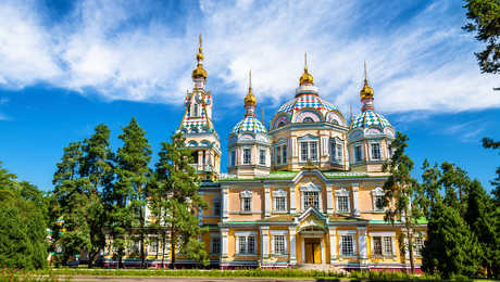 Cathédrale de l'Ascension dans le parc Panfilov d'Almaty, Kazakhstan