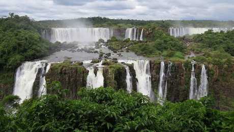 Chutes Iguazu Argentine Brésil