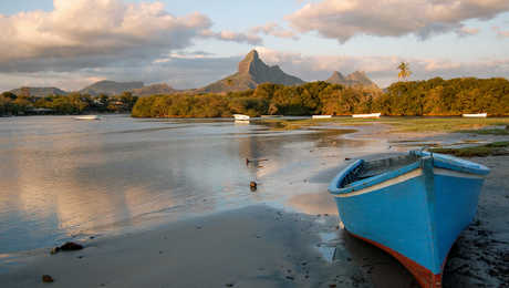 Coucher de soleil sur la plage de Tamarin, Ile Maurice